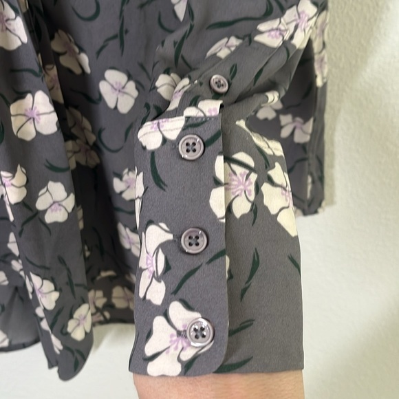 EQUIPMENT x Revolve Luis Silk Floral Blouse | Size S | 100% Silk - Picture 7 of 9